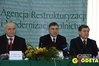 Ilustracja: <b class=pic_title>P.o. prezesa ARiMR Grzegorz Spychalski i zastępcy: z lewej Grzegorz Jakuć, z prawej Leszek Drożdziel</b> <br />
<br />
<b class=pic_author>fot.  Anna Wardziak</b><br />
<br />
