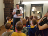 Ilustracja: <b class=pic_title>Dzieci w Muzeum Geodezyjnym WPG</b> <br />
<br />
<b class=pic_author>fot.  WPG SA</b><br />
<br />
