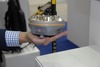 Ilustracja: <b class=pic_title>Intergeo 2015: Odbiorniki GNSS i tachimetry</b> <br />
<br />
<b class=pic_description>Tak wygląda odbiornik V90+ chińskiej firmy Hi-Target po zdjęciu górnej obudowy. Instrument wyróżnia m.in. elektroniczna libella, oprogramowanie polowe Hi-Survey działające na Androidzie oraz ciekawa funkcja ? błyskawiczne parowanie odbiornika z kontrolerem dzięki technologii zbliżeniowej NFC</b> <br />
<br />
<b class=pic_author>fot.  JK</b><br />
<br />
