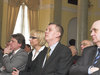 Ilustracja: <b class=pic_title>Od lewej: Jacek Jarząbek (wiceprezes GUGiK), Jolanta Orlińska (główny geodeta kraju), Tomasz Siemoniak (wiceminister spraw wewnętrznych i administracji), dr Marek Banaszkiewicz (dyrektor CBK PAN)</b> <br />
<br />
<b class=pic_author>fot.  Jerzy Przywara</b><br />
<br />
