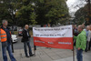 Ilustracja: <b class=pic_title>Pikieta geodetów pod Sejmem</b> <br />
<br />
<b class=pic_author>fot.  JK</b><br />
<br />
