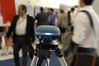 Ilustracja: <b class=pic_title>Intergeo 2018: tachimetry i odbiorniki GNSS</b> <br />
<br />
<b class=pic_description>Ten odbiornik marki UNI Marxact świeci nie tylko dla przyciągnięcia uwagi - diody służą do łatwego poziomowania odbiornika (zamiast libelli). Instrument ten wyróżnia także dostęp do infrastruktury chmurowej, która pozwala m.in. śledzić wszystkich użytkowników tego sprzętu w danej firmie. Koszt odbiornika to 3 tys. euro</b> <br />
<br />
<b class=pic_author>fot.  Jerzy Królikowski</b><br />
<br />
