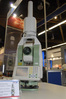 Ilustracja: <b class=pic_title>Targi Intergeo 2011</b> <br />
<br />
<b class=pic_description>Tachimetr chińskiego Foifa z nasadką żyroskopową</b> <br />
<br />
<b class=pic_author>fot.  Jerzy Królikowski</b><br />
<br />
