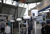 Ilustracja: <b class=pic_title>Intergeo 2015: Odbiorniki GNSS i tachimetry</b> <br />
<br />
<b class=pic_description>Satelitarne portfolio chińskiej firmy CHC, w tym niewielki odbiornik i80 z wbudowanym sensorem wychylenia</b> <br />
<br />
<b class=pic_author>fot.  JK</b><br />
<br />
