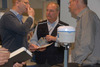 Ilustracja: <b class=pic_title>Targi INTERGEO 2014 ? GNSS</b> <br />
<br />
<b class=pic_description>Najważniejsza tegoroczna nowość Stonexa ? odbiornik S10. Oprócz niewielkiej wagi i wymiarów wyróżnia go możliwość zapisu danych ?do chmury?, opcja pomiaru przy wychylonej tyczce (przydatne przy pomiarach naroży budynków) oraz dostępny wraz z instrumentem zestaw narzędzi programistycznych, dzięki któremu klient może sam dostosować S10 do własnych wymagań</b> <br />
<br />
<b class=pic_author>fot.  Jerzy Królikowski</b><br />
<br />

