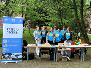 Ilustracja: Przygoda z geodezją. Koło Naukowe Hevelius na Bałtyckim Festiwalu Nauki 2025