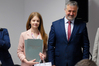 Ilustracja: <b class=pic_title>Konkurs na najlepsze prace dyplomowe obronione na kierunku geodezja i kartografia w 2020/2021 roku. Uroczyste wręczenie nagród</b> <br />
<br />
<b class=pic_description>Laureatka III miejsca w kategorii prac magisterskich Dorota Harężlak (WGGiIŚ AGH)</b> <br />
<br />
<b class=pic_author>fot.  Damian Czekaj</b><br />
<br />

